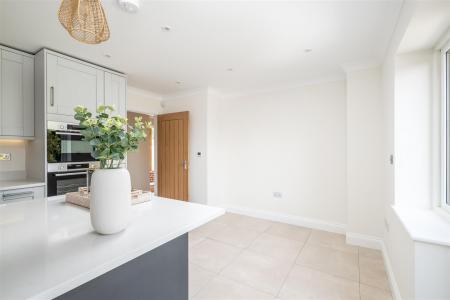 250412 - Halls Close, Braughing - 13.jpg