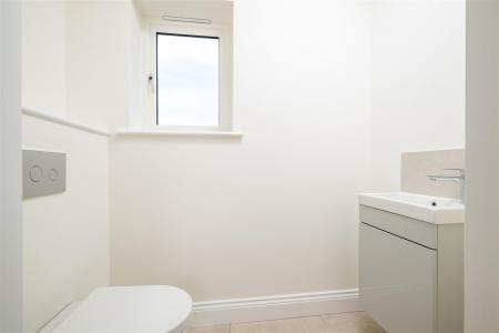 250412 - Halls Close, Braughing - 17.jpg