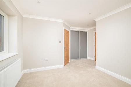 250412 - Halls Close, Braughing - 19.jpg