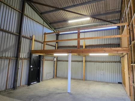 GARAGE BARN