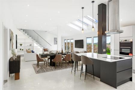 SUPERB OPEN PLAN LIVING ROOM / KITCHEN