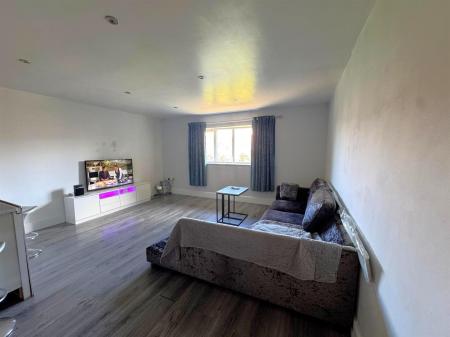 lounge 2.jpeg