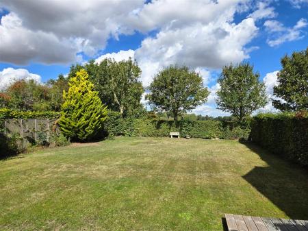 REAR GARDEN (Amenity land)
