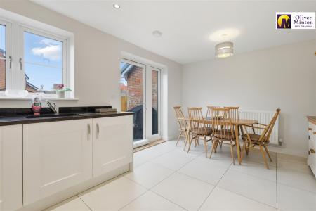 EXCELLENT KITCHEN / DINER