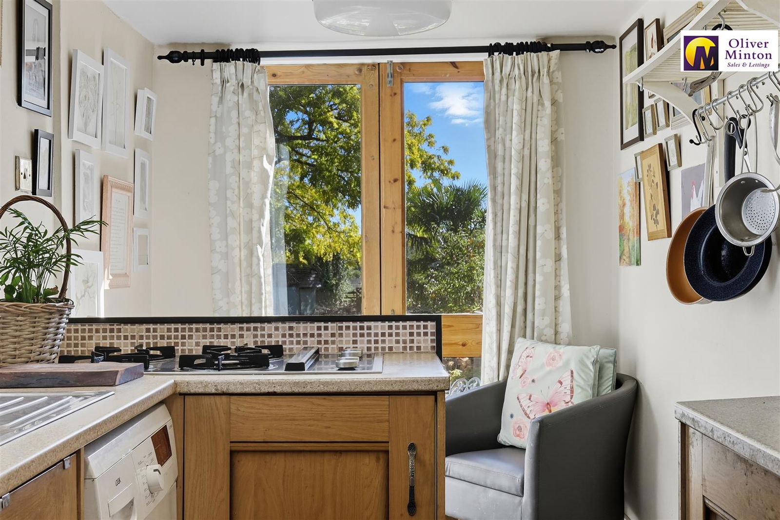 Image for Post Wood Road, Ware, Herts