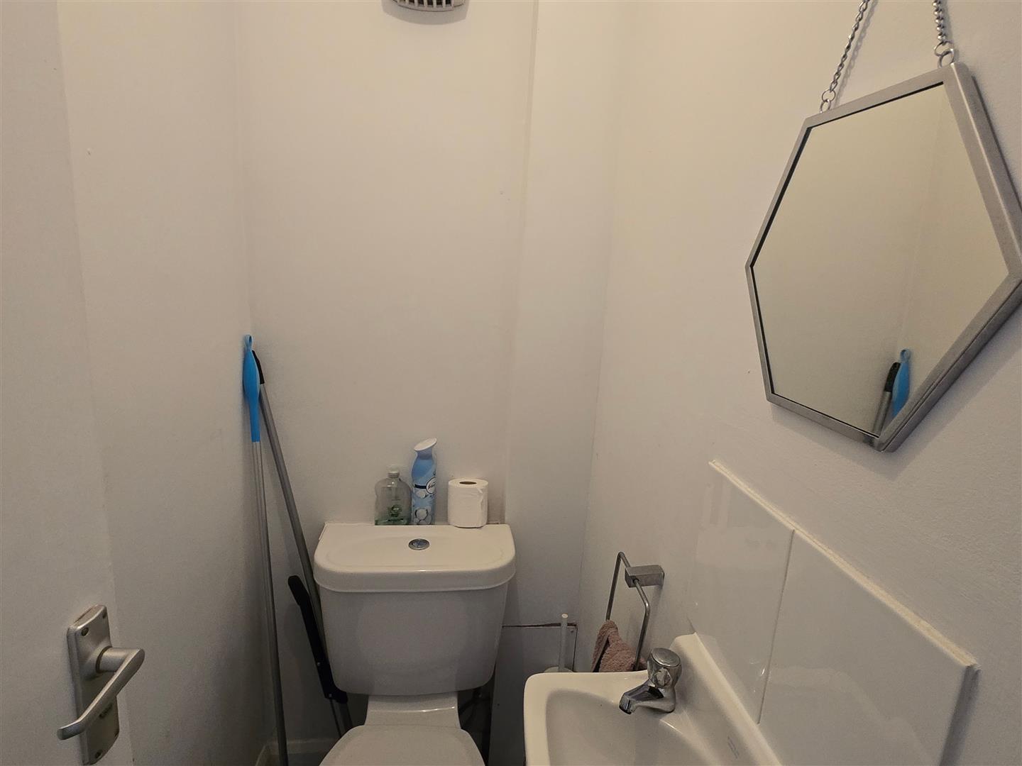 Image for CHAIN FREE - Sargents, High Street, Standon, Herts