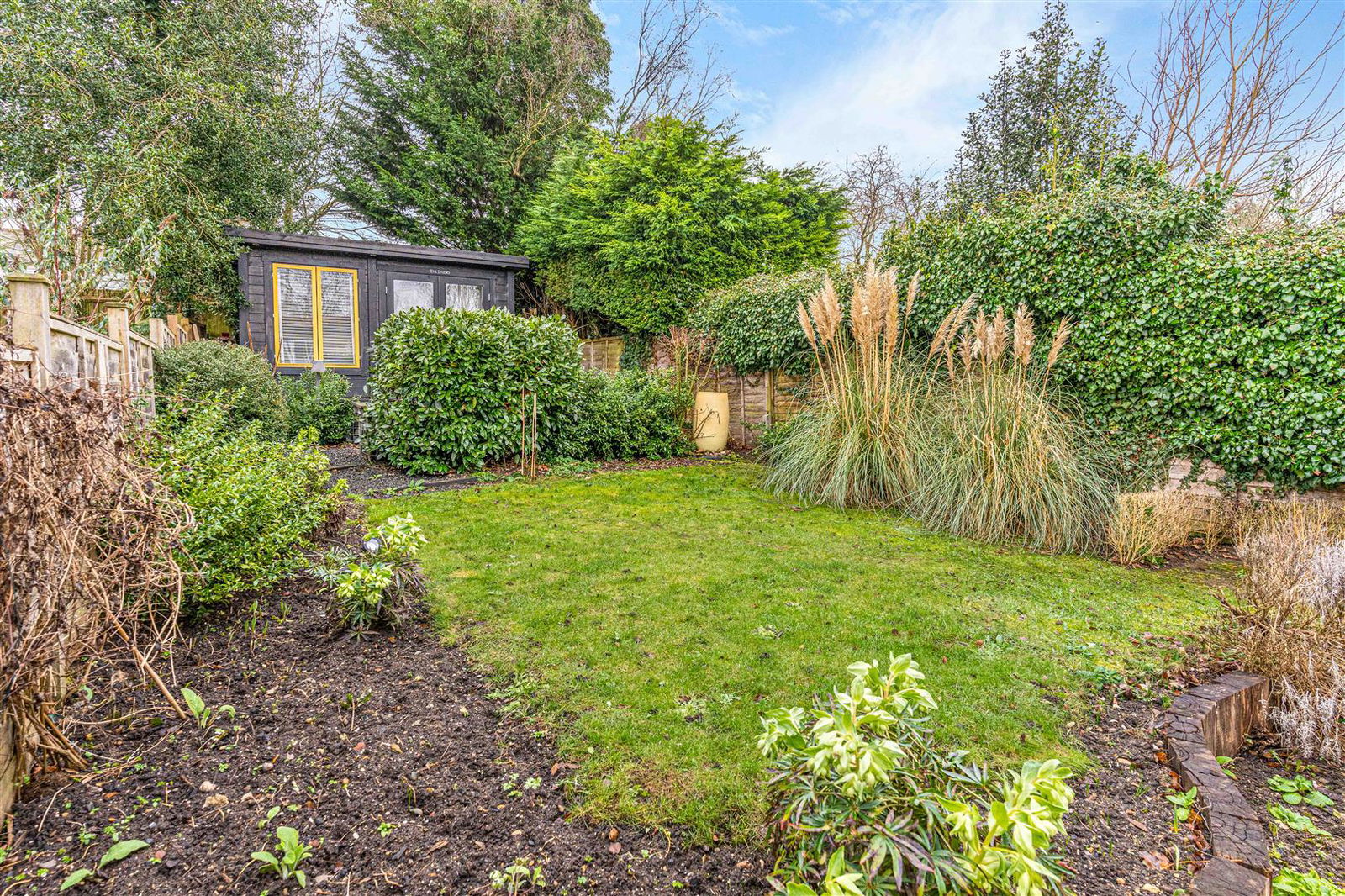 Image for CHAIN FREE Beautiful Cottage - Braughing, Herts