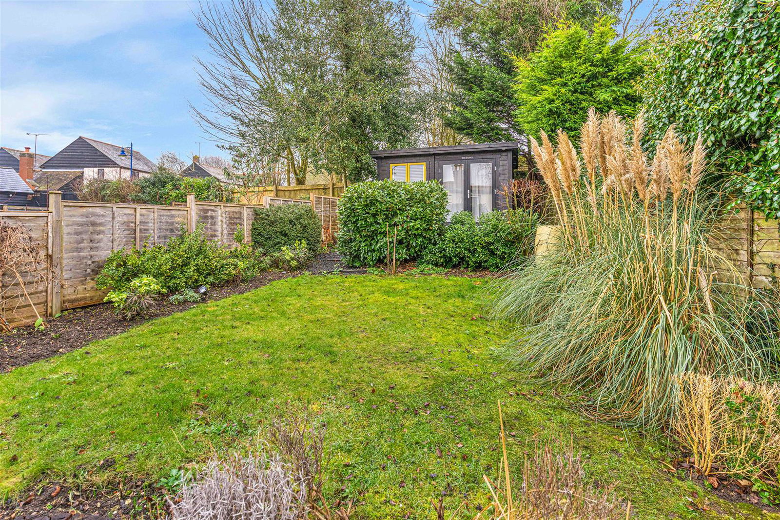 Image for CHAIN FREE Beautiful Cottage - Braughing, Herts