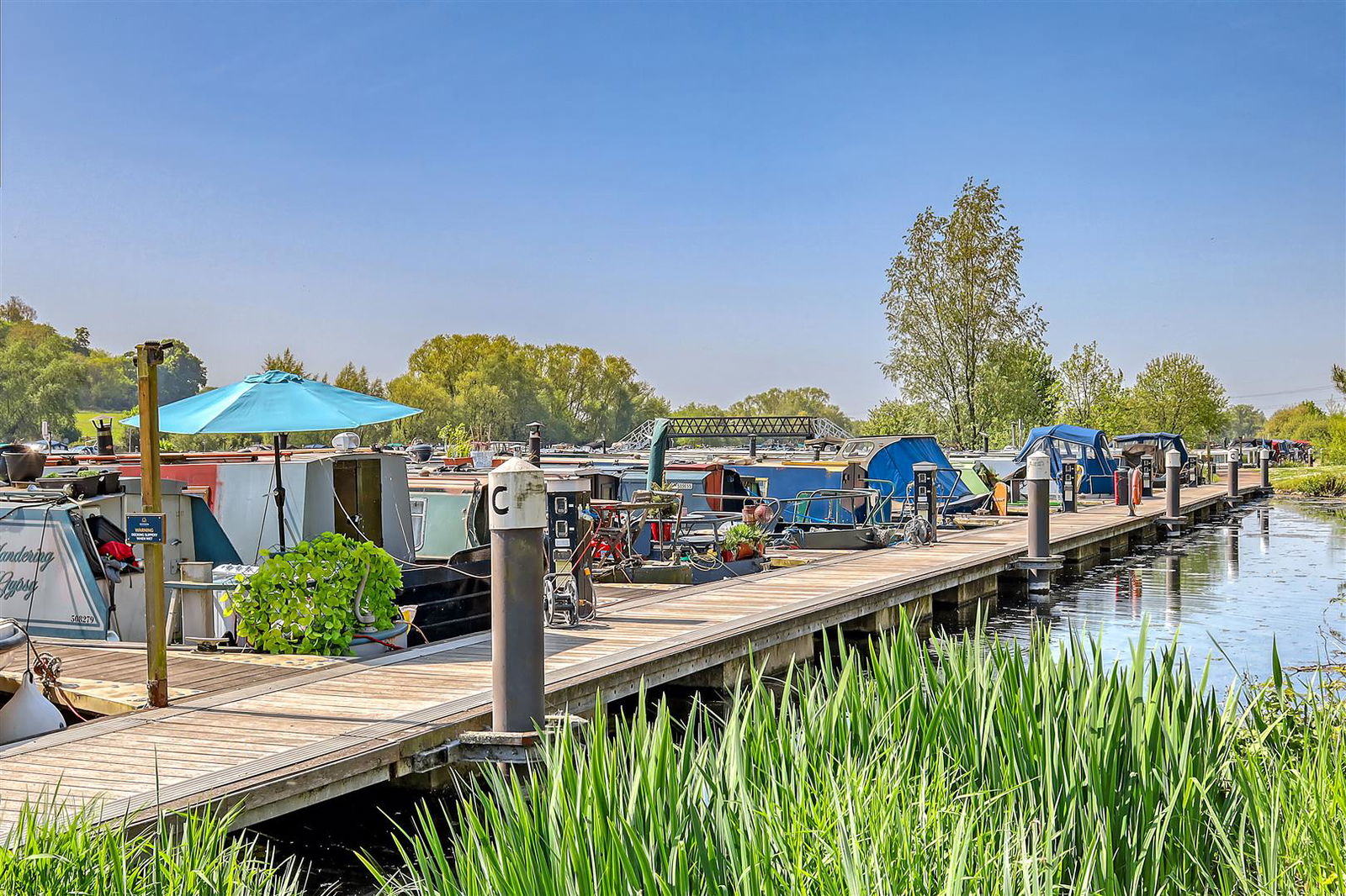 Image for Full Time Residence: Roydon Marina Village