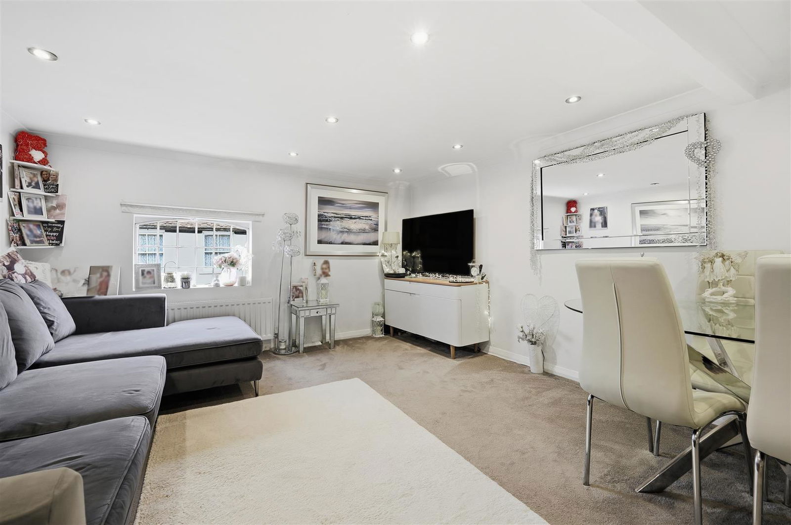 Image for High Street, Roydon