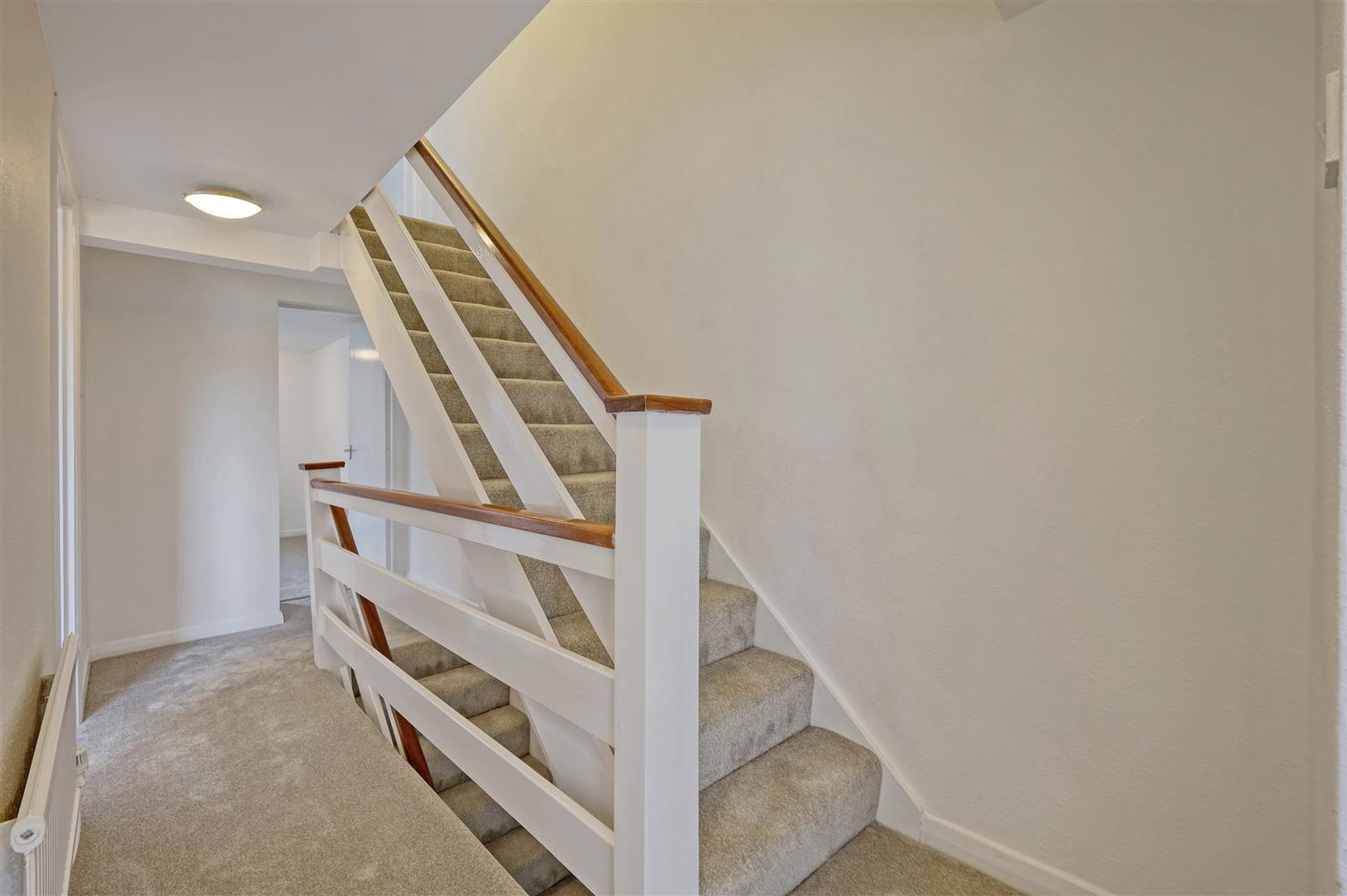 Image for CHAIN FREE - High Street, Roydon, Essex