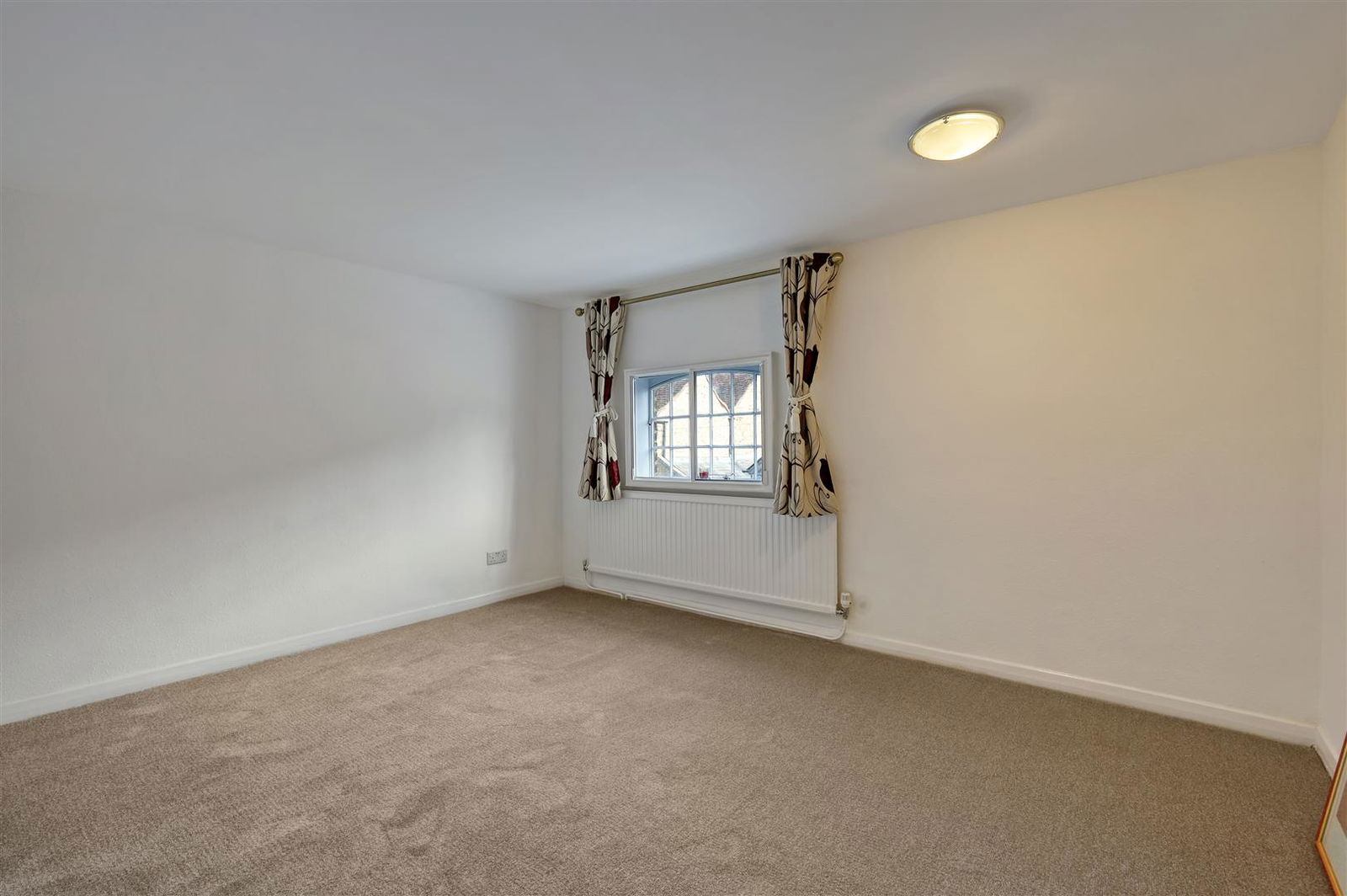 Image for CHAIN FREE - High Street, Roydon, Essex