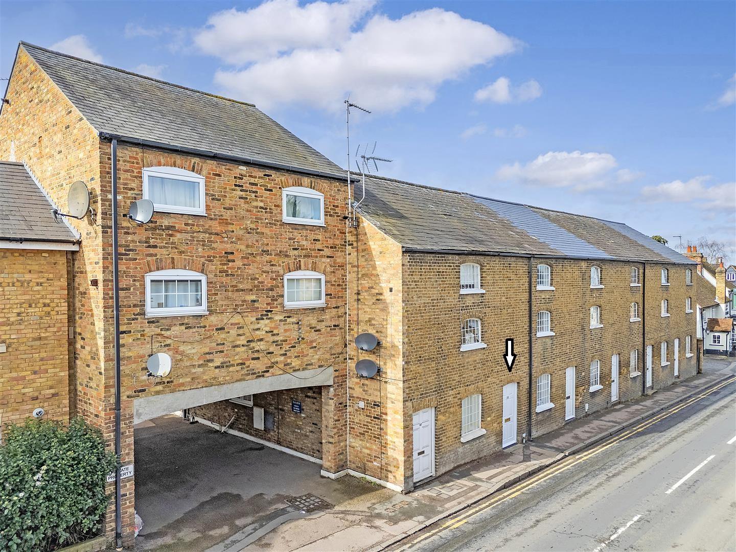 Image for CHAIN FREE - High Street, Roydon, Essex