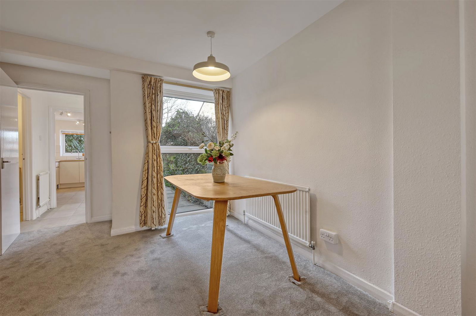 Image for CHAIN FREE - High Street, Roydon, Essex