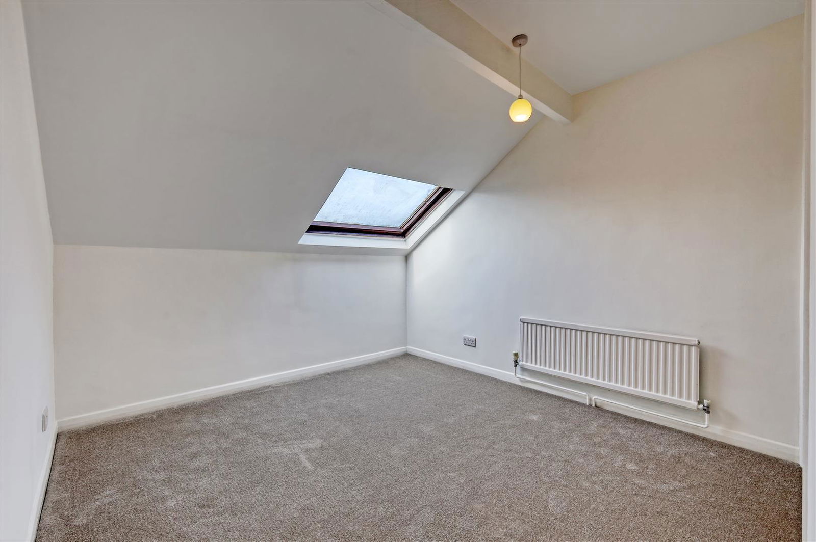 Image for CHAIN FREE - High Street, Roydon, Essex