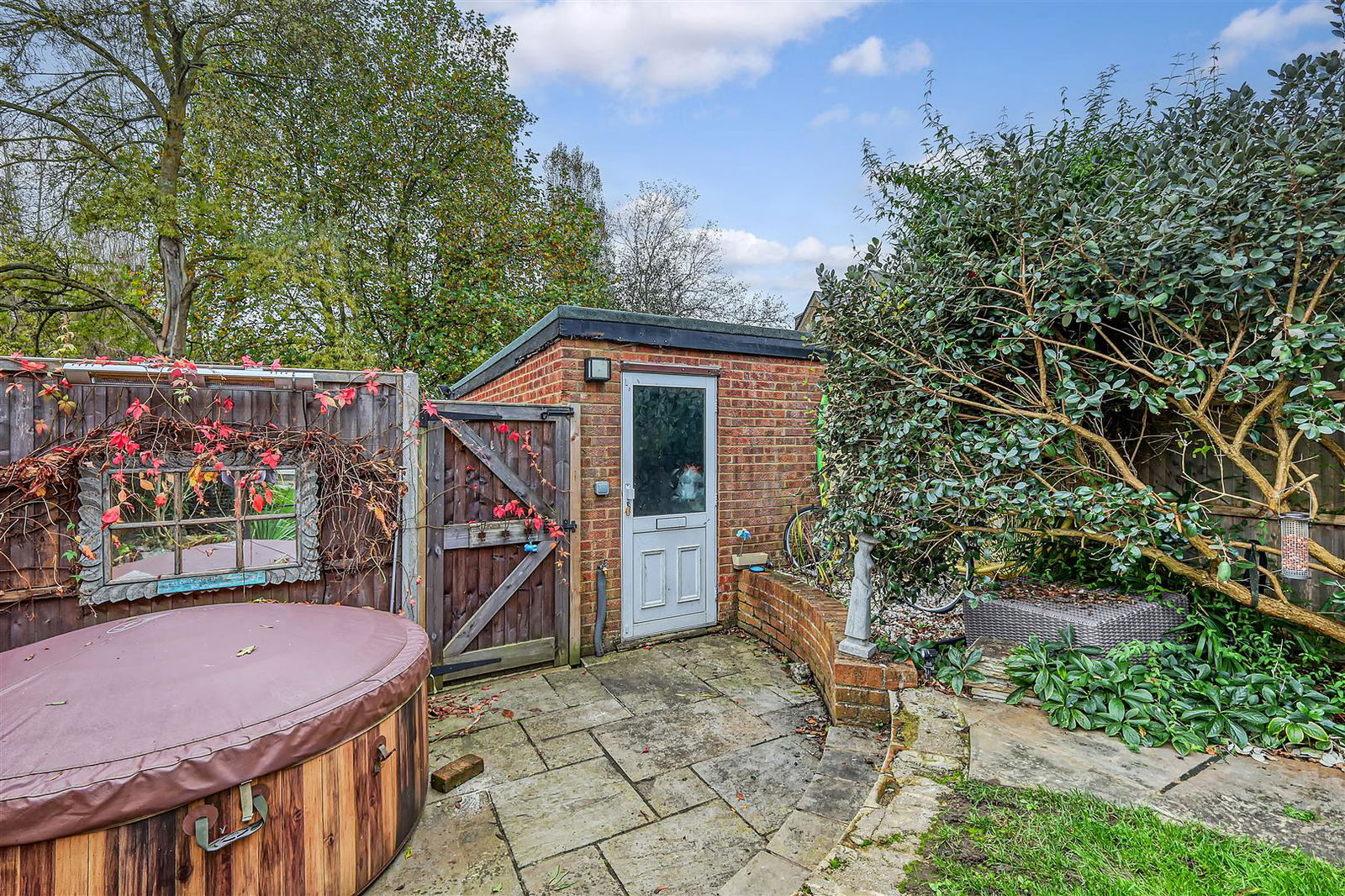 Image for Roydon Road, Stanstead Abbotts