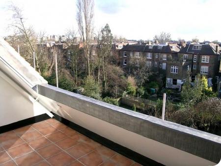 balcony compaye gardens nw6