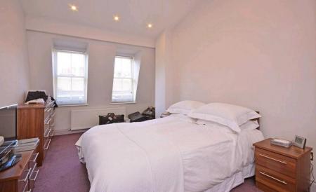 bedroom wymouth mews marylebone W1G ID46043