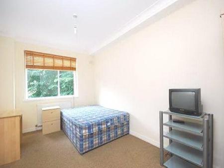 bedroom Belsize Road, South Hampstead NW6