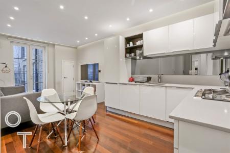 Living/ Kitchen Room