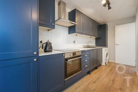 Kitchen (Main)