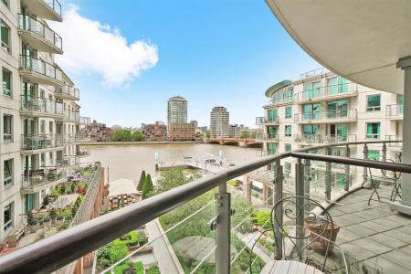 442 Galleon House, 8 St George Wharf, London,  - t