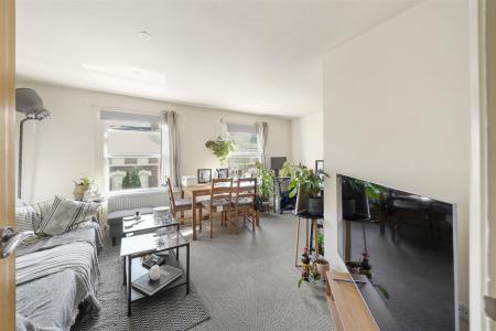 Flat C, 96 Ferndale Road,  - O6fqQizLPfkRVA3cH6sW.