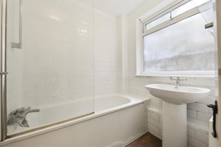 Flat 2, Orchard Court, 4 Victoria Rise, London  -