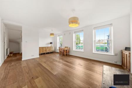 Flat 11 Dalbury House Ferndale Road  - dRldA01IQXS