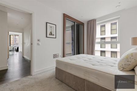 Flat 45, Pinto Tower SW8 2FS-3.jpg