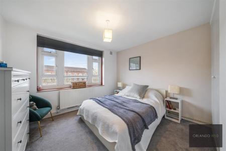 Flat 38, Enfield House SW9 9HB-9.jpg