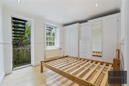 25 Pentonville Road N1 9LP-8.jpg