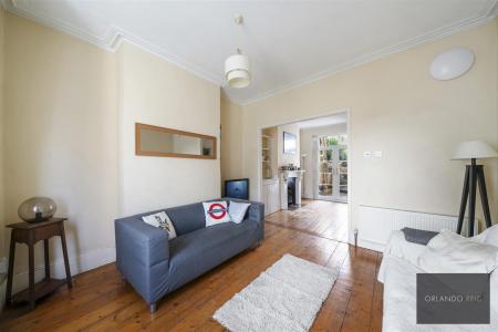 36 Burgoyne Road SW9 9QJ-3.jpg