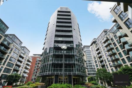 15 Pinnacle House, Juniper Drive - 4o8QQAMniHKyI7M