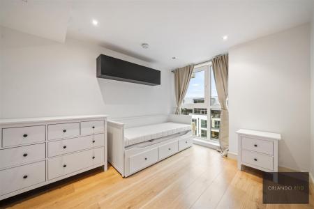 Flat 22, Consort House SW6 2JZ-9.jpg