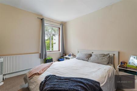 134 Edgeley Road SW4 6HB-2.jpg