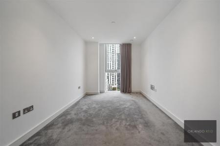 Flat 65, Pinto Tower SW8 2FS-2.jpg