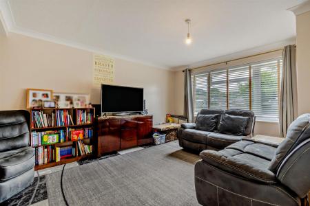 8603359-interior01-800.jpg