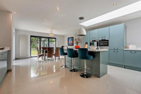 Kitchen/Breakfast/Dining Room