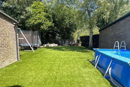 Garden c.jpg