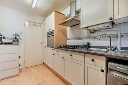 8617606-interior13-800.jpg