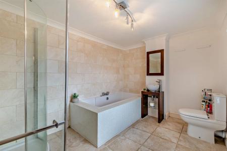 8637041-interior15-800.jpg