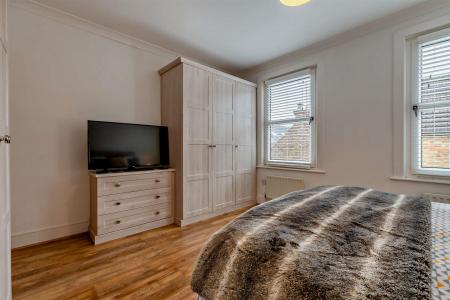 8637041-interior32-800.jpg