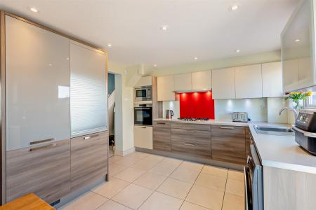 8638638-interior03-800.jpg