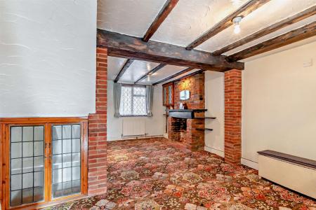 8638598-interior10-800.jpg