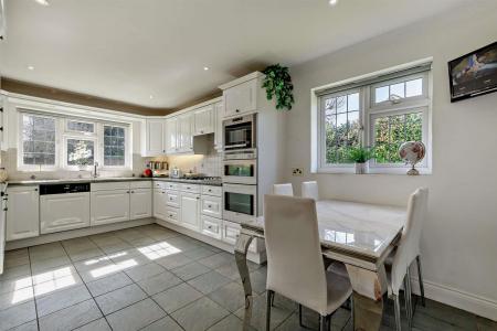 8640469-interior09-800.jpg