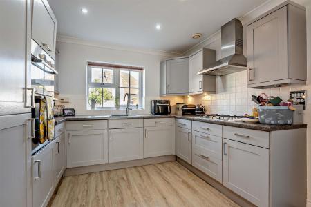 8641623-interior05-800.jpg