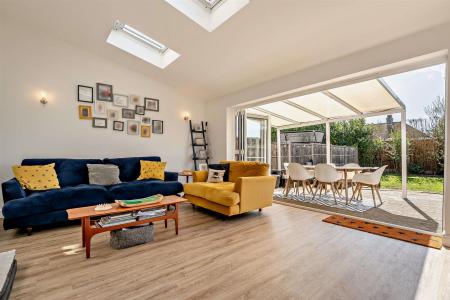 8641623-interior10-800.jpg
