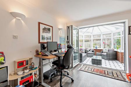 8589401-interior26-800.jpg
