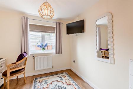 8645526-interior04v2-800.jpg